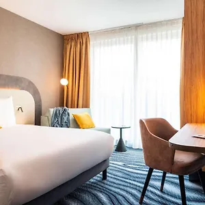 Mercure North Station מלון